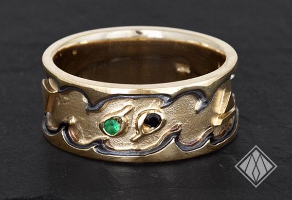 0083_Tracy_Matthews_ornate dragon ring